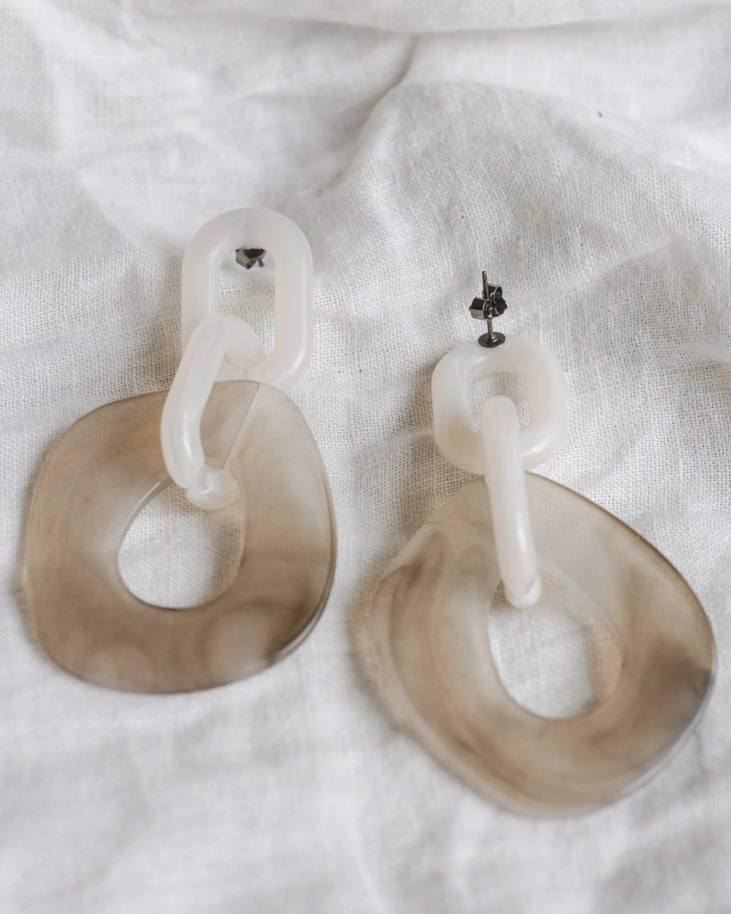 Clementine Earrings in Smoked Vanilla